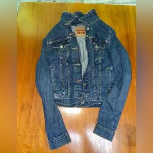Levi Denim Jacket Size Small